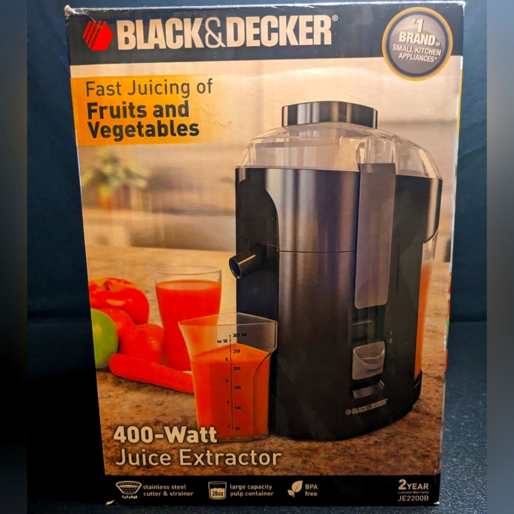 New 400 Watt Fruit And Vegetable Juice Extractor/Juicer, Compact Design, Black